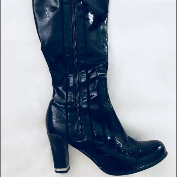 ‼️SOLD‼️WHBM Black knee high boots‼️ - Picture 1 of 5
